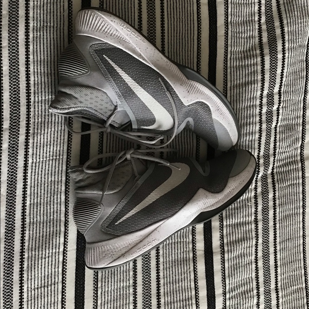 Nike Hyperrev